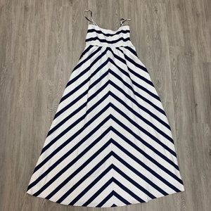 Jessica Simpson Maternity Dress